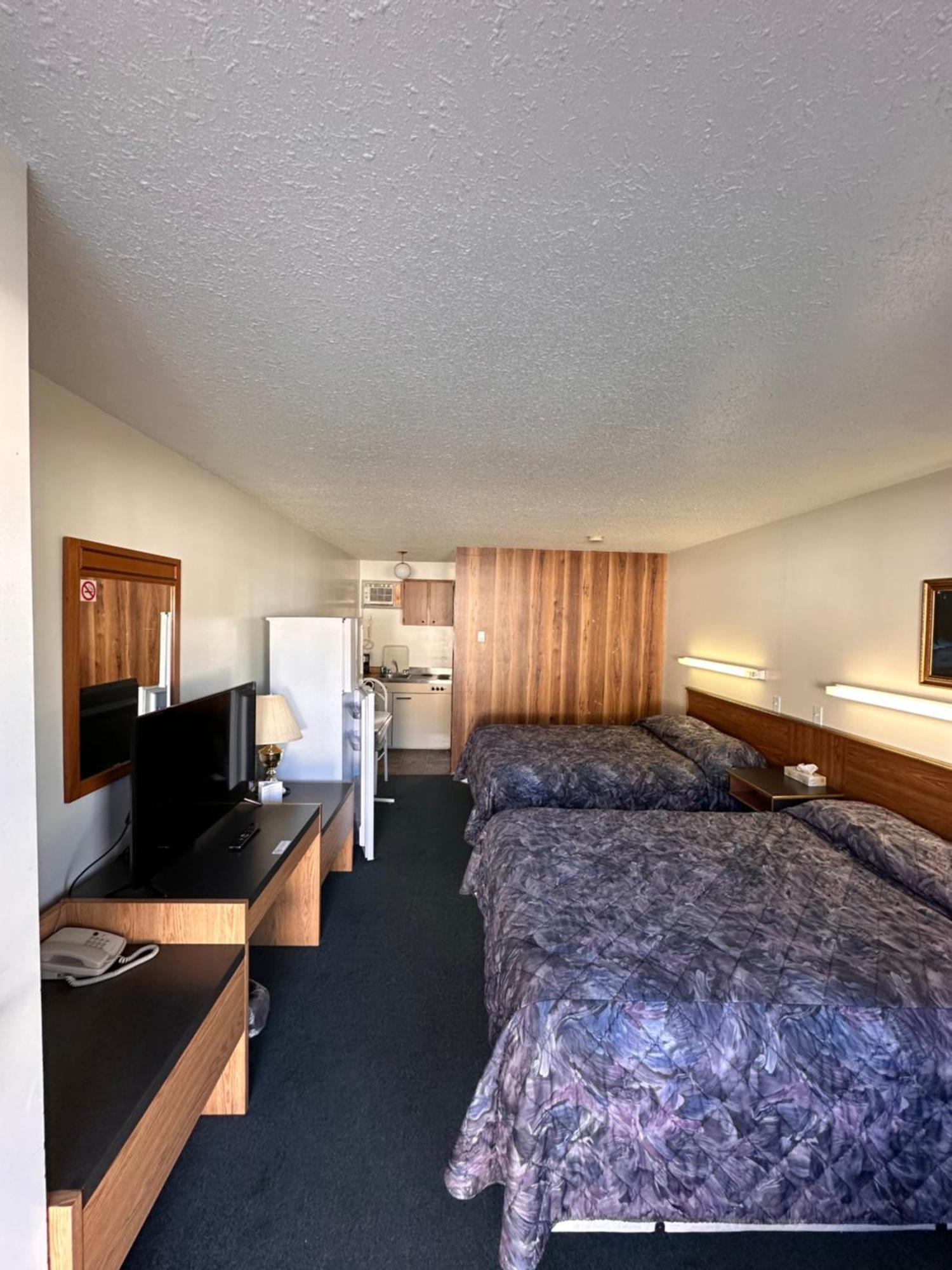Howard Johnson By Wyndham Edson Exterior photo